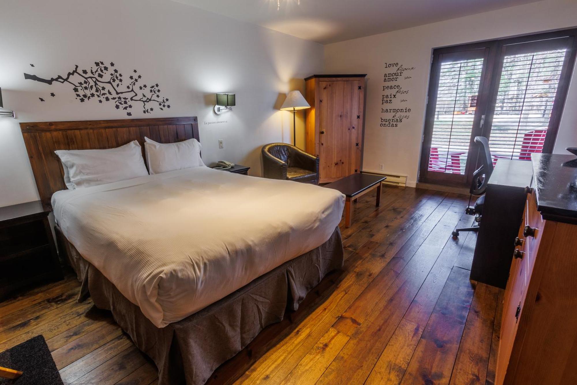 Du Taureau Mini-hôtel 4*